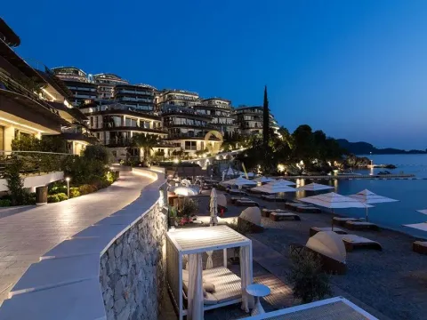 Prodaja, dvosoban stan, 159m², Centar, Budva - image 3