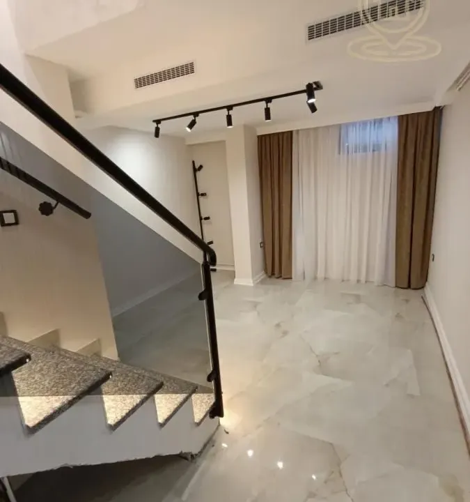 Prodaja, poslovni prostor, 82m², Centar, Novi Sad