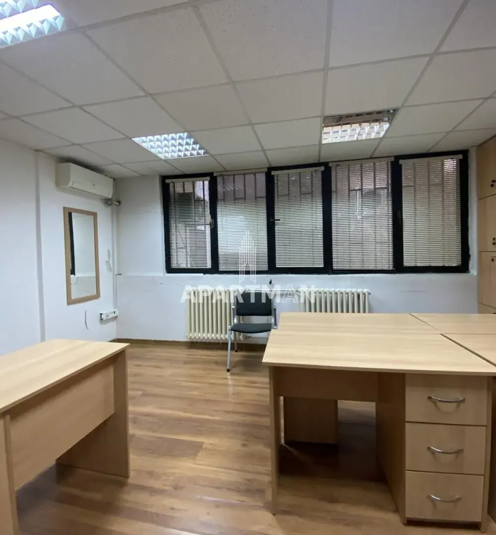 Sale, office space, 535m², Čukarica, Beograd