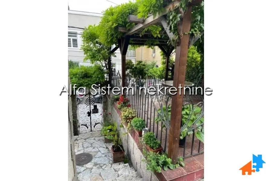 Rent, apartment, 250m², Neimar, Vračar Sve Podlokacije