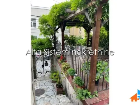 Rent, apartment, 250m², Neimar, Vračar Sve Podlokacije - image 22