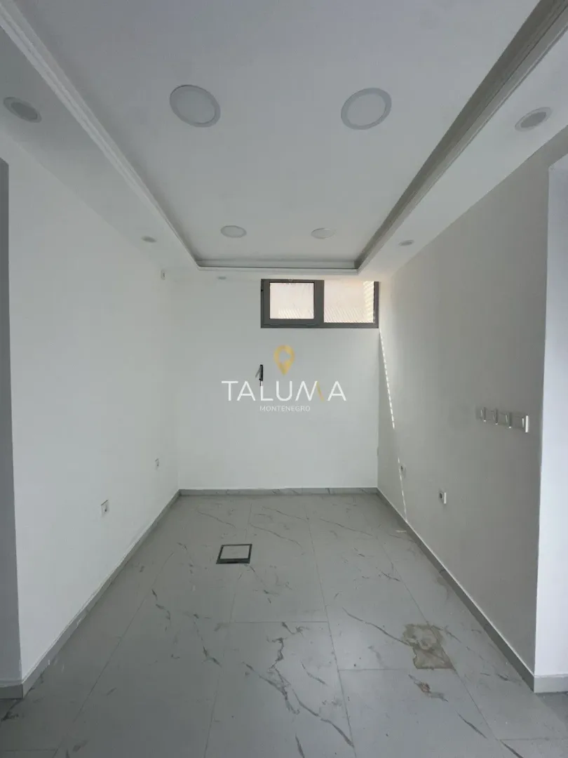 Rent, office space, 100m², Dalmatinska ulica, Podgorica
