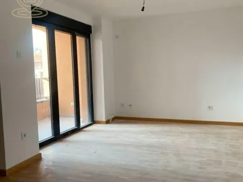 Prodaja, četvorosoban stan, 79m², Medijana, Niš - image 2