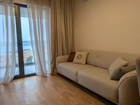 Rent, three bedroom apartment, 58m², Bečići, Budva - image 5