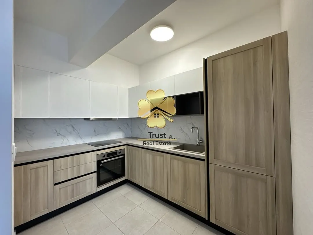 Rent, four bedroom apartment, 130m², Master Kvart, Podgorica