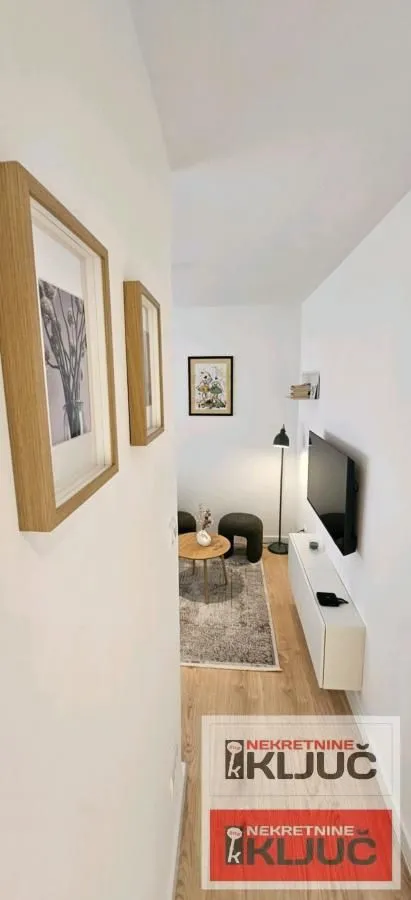 Izdavanje, jednosoban stan, 40m², Centar, Novi Sad