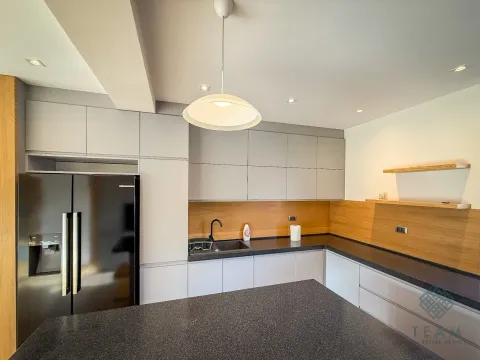 Sale, house, 330m², Centar, Kolašin - image 16