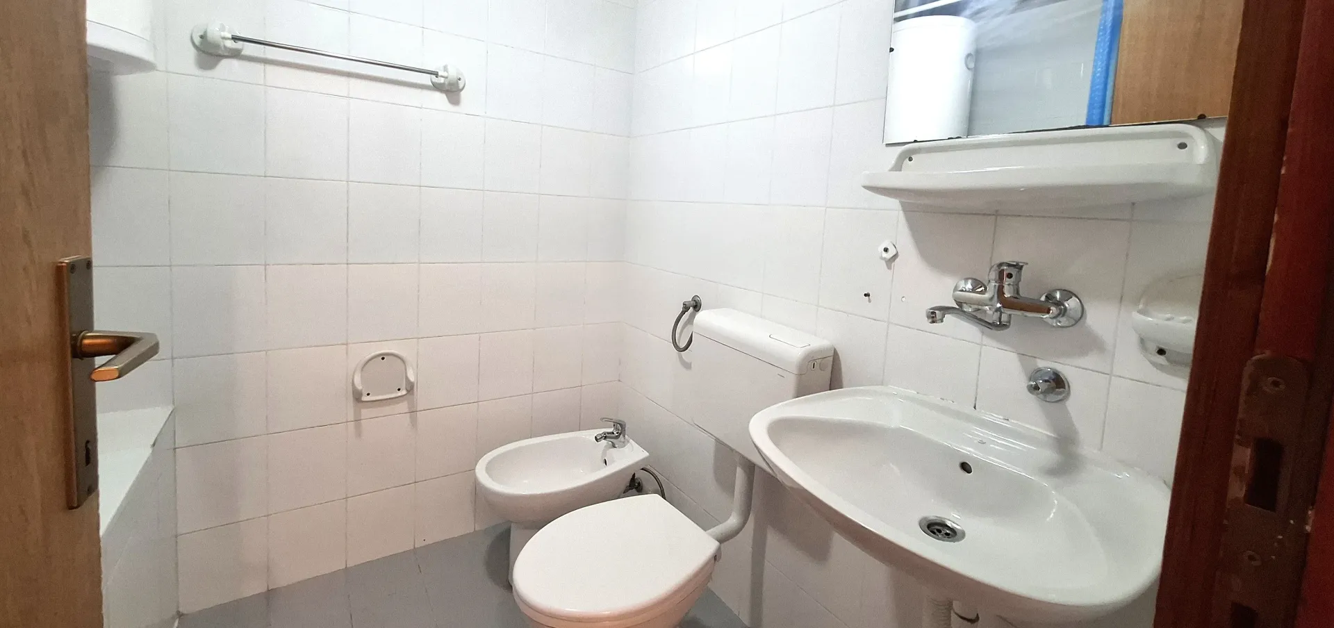 Izdavanje, dvosoban stan, 73m², Makedonsko naselje, Bar