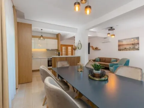 Prodaja, trosoban stan, 107m², Pržno, Budva - image 8