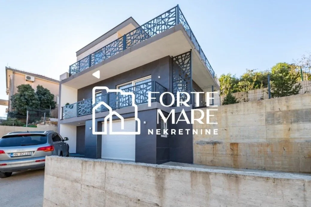 Sale, house, 160m², Zelenika, Herceg Novi