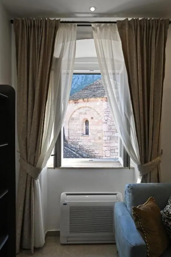 Prodaja, trosoban stan, 90m², Grad, Kotor