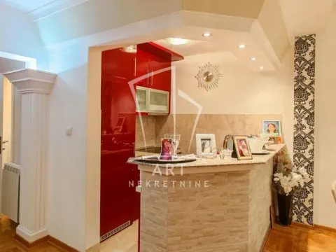 Prodaja, trosoban stan, 110m², Čukarica, Beograd - image 2