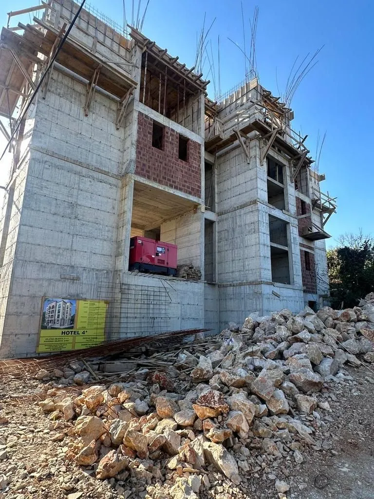 Prodaja, ugostiteljski objekat, 700m², Utjeha, Bar