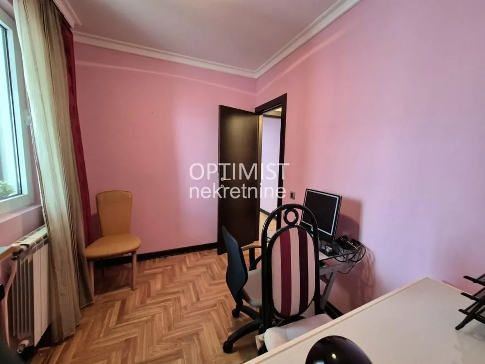 Rent, three bedroom apartment, 72m², Vračar Centar, Vračar Sve Podlokacije