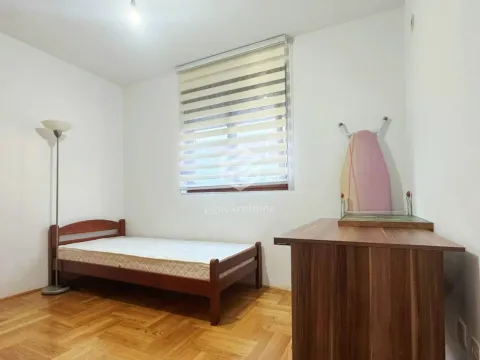 Izdavanje, dvosoban stan, 55m², Stari Aerodrom, Podgorica - image 10