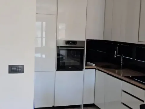 Izdavanje, trosoban stan, 130m², Dalmatinska ulica, Podgorica - image 8