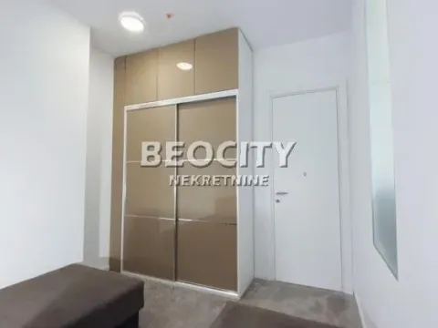 Prodaja, trosoban stan, 77m², Centar, Budva - image 2