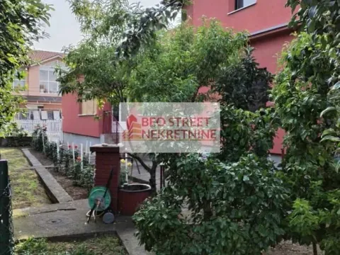 Sale, house, 260m², Petrovac na Mlavi, Srbija