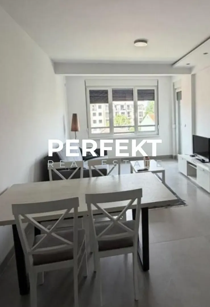 Prodaja, trosoban stan, 68m², Pančevo, Srbija