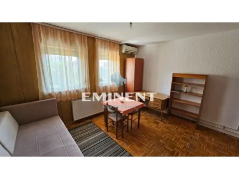 Prodaja, jednosoban stan, 41m², Banovo Brdo, Beograd