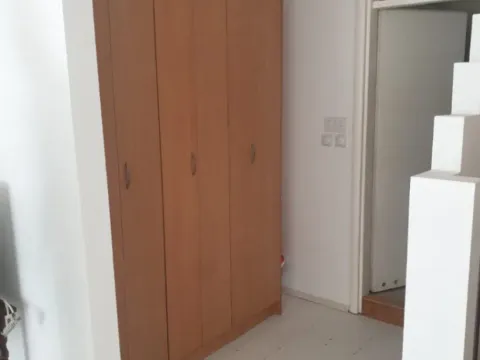 Rent, studio apartment, 33m², Kanarevo Brdo, Beograd - image 6