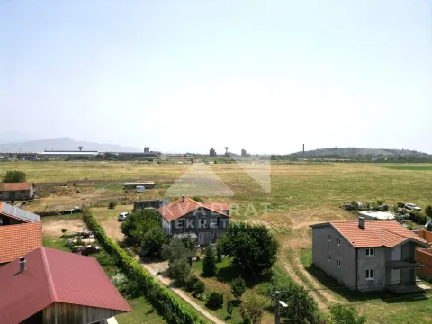 Sale, house, 220m², Donji Kokoti, Podgorica - image 19