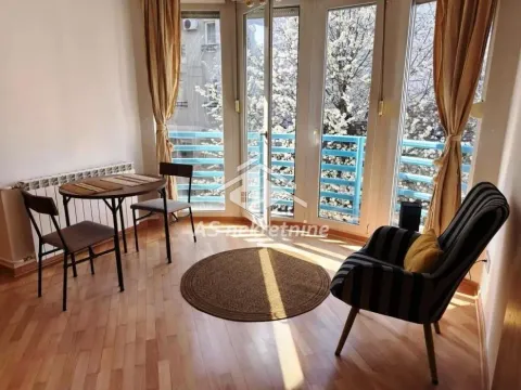 Izdavanje, stan, 50m², Đeram Pijaca, Beograd - image 3