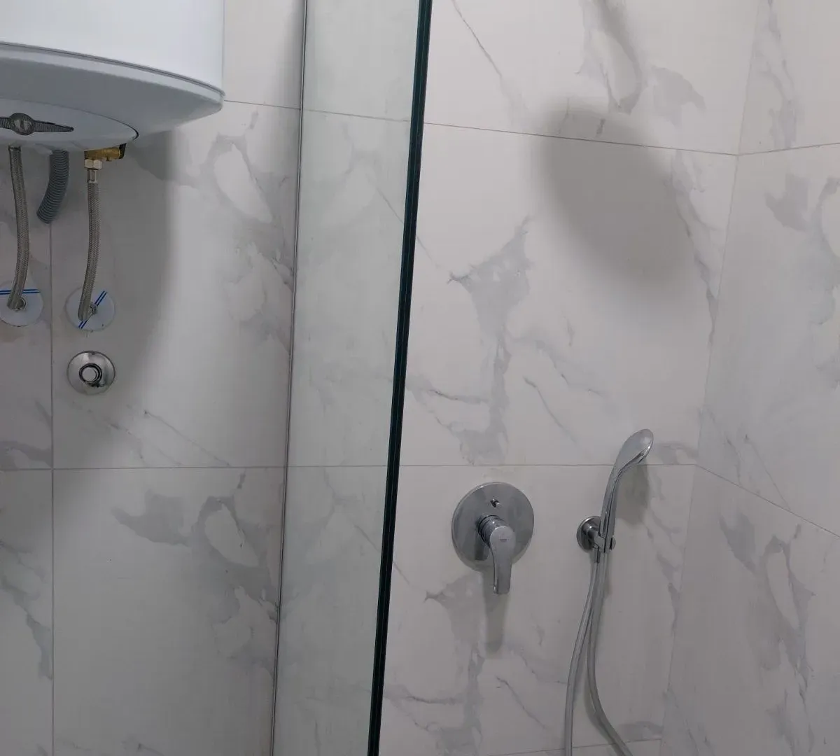 Izdavanje, jednosoban stan, 43m², Stari Aerodrom, Podgorica