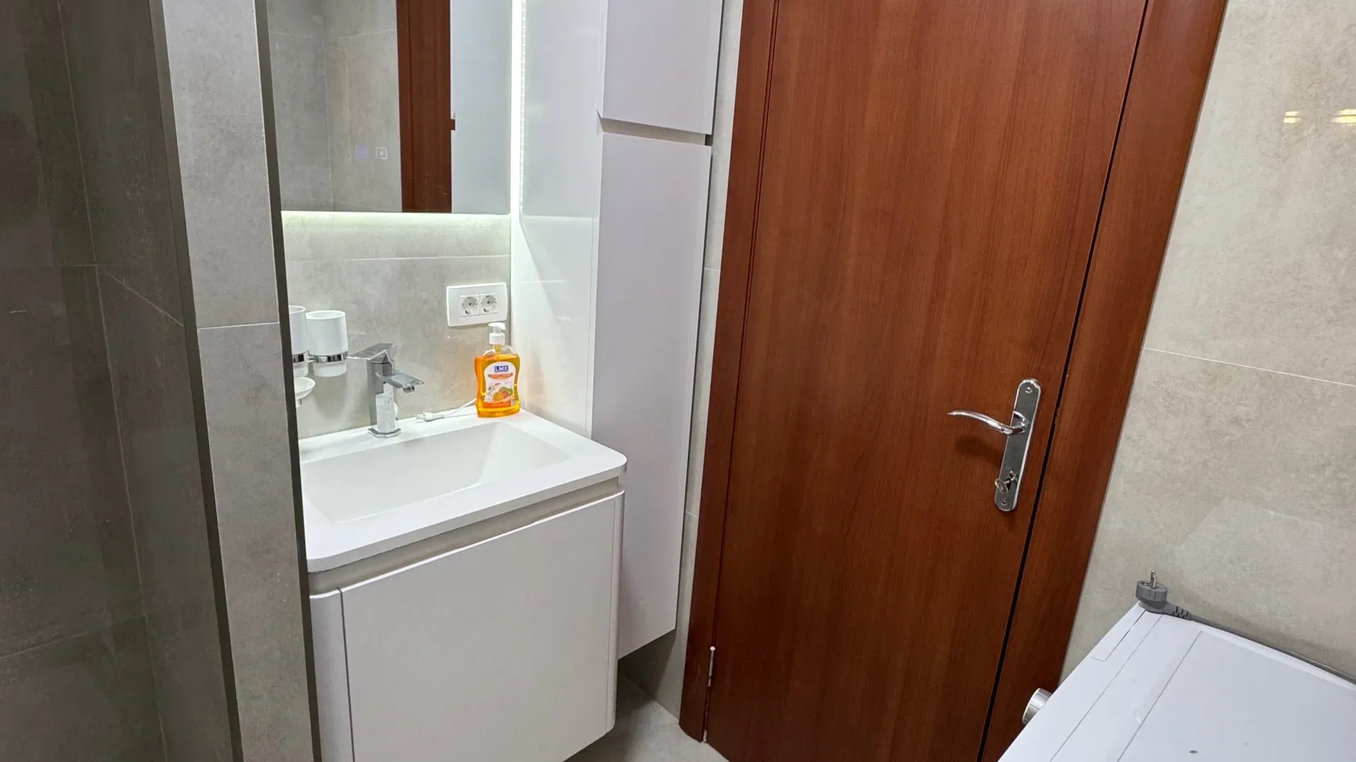 Rent, three bedroom apartment, 92m², 1 maj, Podgorica