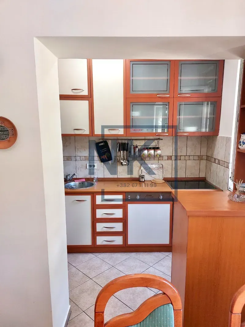 Izdavanje, dvosoban stan, 68m², Centar, Podgorica