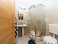 Prodaja, dvosoban stan, 70m², Stari Aerodrom, Podgorica - image 8