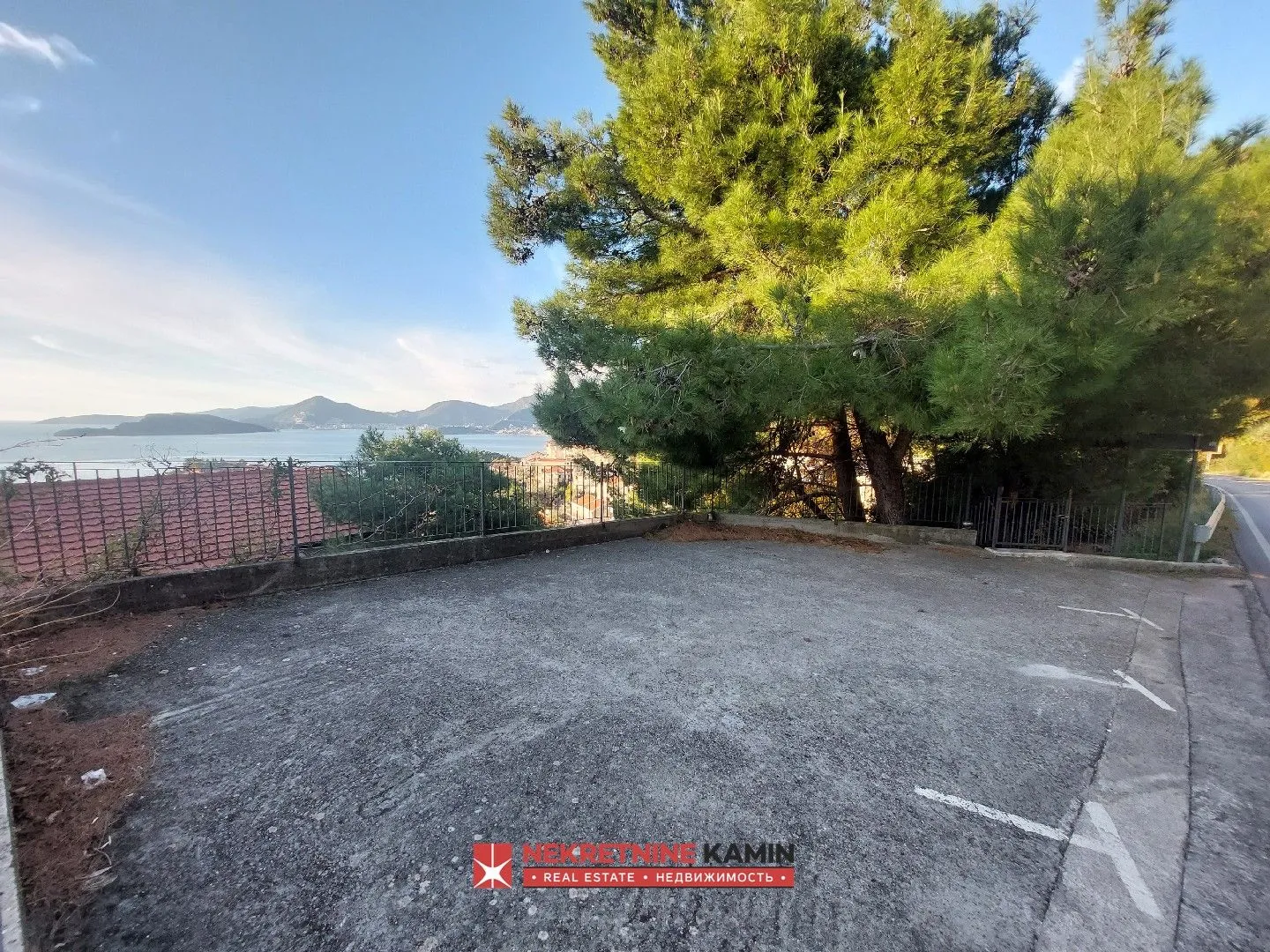 Prodaja, trosoban stan, 85m², Sveti Stefan, Budva