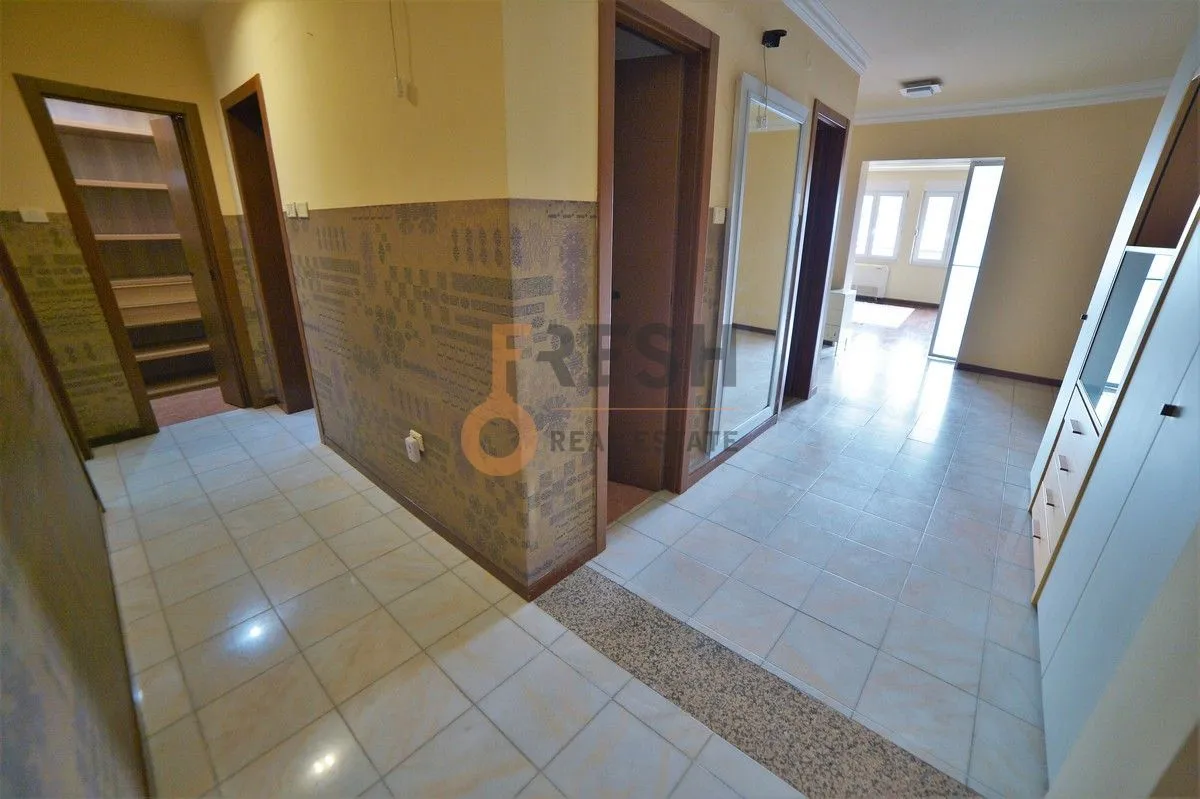 Prodaja, trosoban stan, 168m², Gorica C, Podgorica