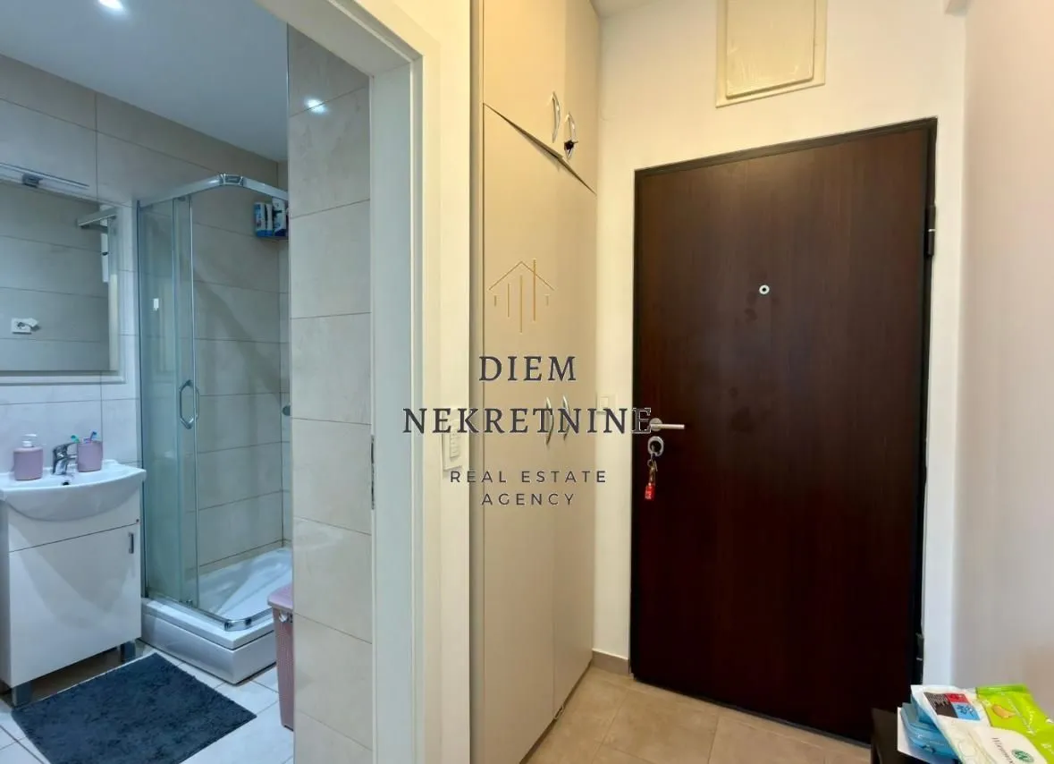 Sale, studio apartment, 27m², Centar, Bar