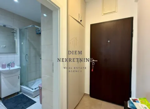 Sale, studio apartment, 27m², Centar, Bar - image 2