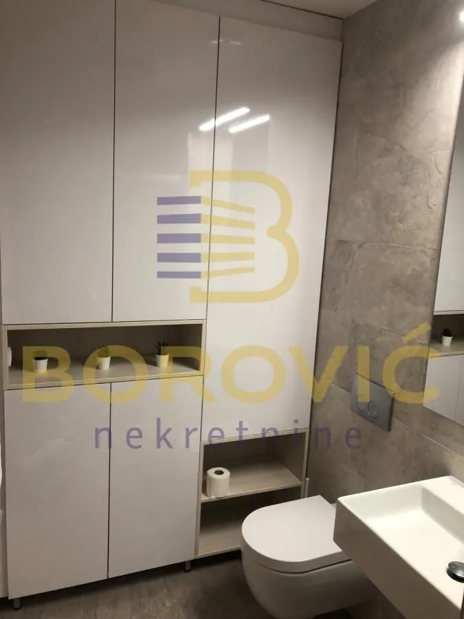 Rent, three bedroom apartment, 65m², Crveni Krst, Beograd