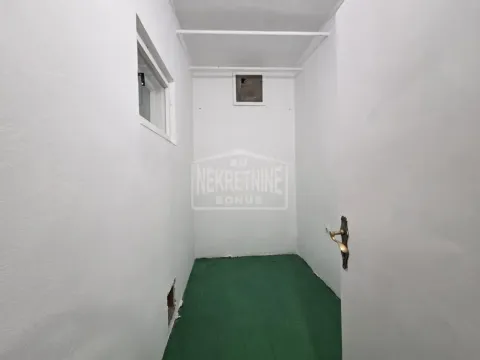 Prodaja, kuća, 220m², Bajmok, Subotica - image 8