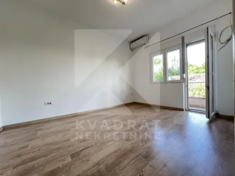 Rent, two bedroom apartment, 59m², Centar, Podgorica - image 5