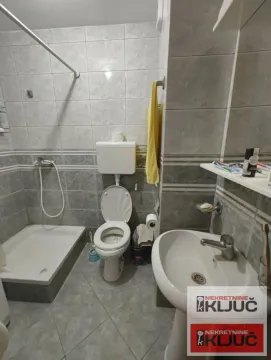 Rent, studio apartment, 28m², Adamovićevo Naselje, Novi Sad Sve Podlokacije - image 4