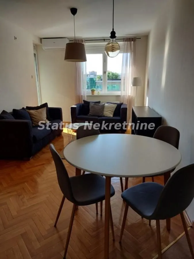 Izdavanje, dvosoban stan, 43m², Grbavica, Novi Sad Sve Podlokacije
