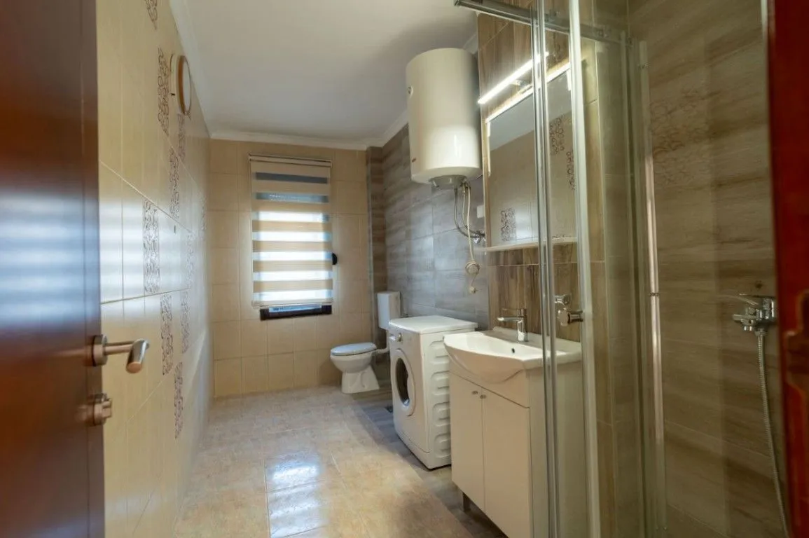 Izdavanje, kuća, 110m², City Kvart, Podgorica