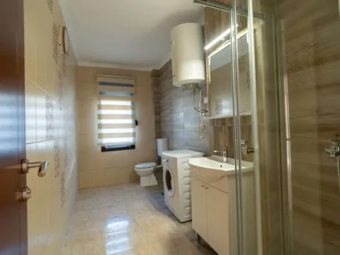 Izdavanje, kuća, 110m², City Kvart, Podgorica - image 7