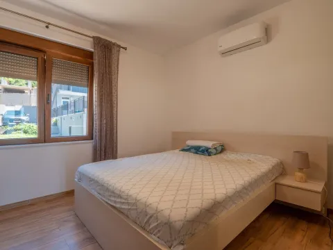 Sale, house, 176m², Dub, Kotor - image 12