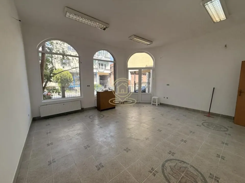 Rent, office space, 36m², Centar, Kragujevac