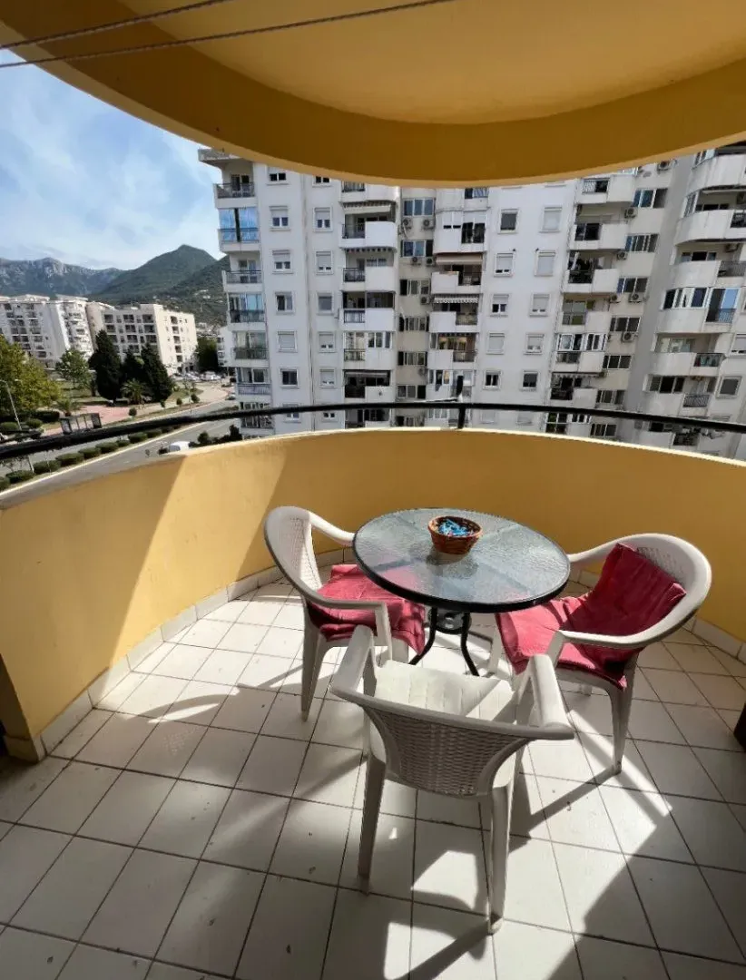 Rent, two bedroom apartment, 85m², Centar, Bar