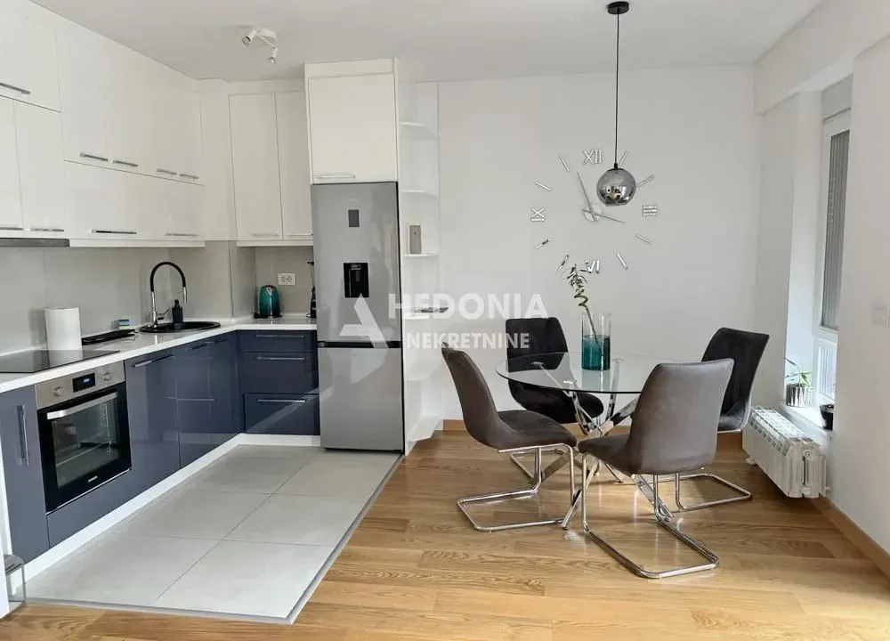 Rent, one bedroom apartment, 50m², Novi Beograd Blok 65, Novi Beograd Sve Podlokacije