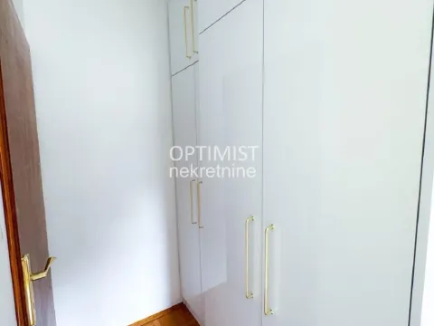 Rent, two bedroom apartment, 59m², Južni Bulevar, Vračar Sve Podlokacije - image 5