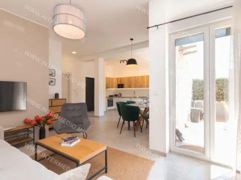 Sale, one bedroom apartment, 50m², Đenovići, Herceg Novi - image 2