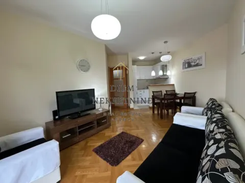 Izdavanje, jednosoban stan, 58m², Centar, Bar - image 9