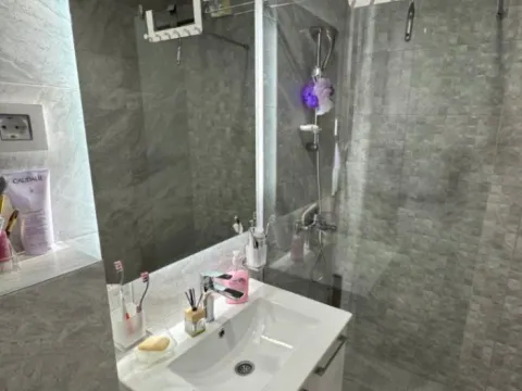 Izdavanje, dvosoban stan, 66m², Stari Aerodrom, Podgorica - image 5